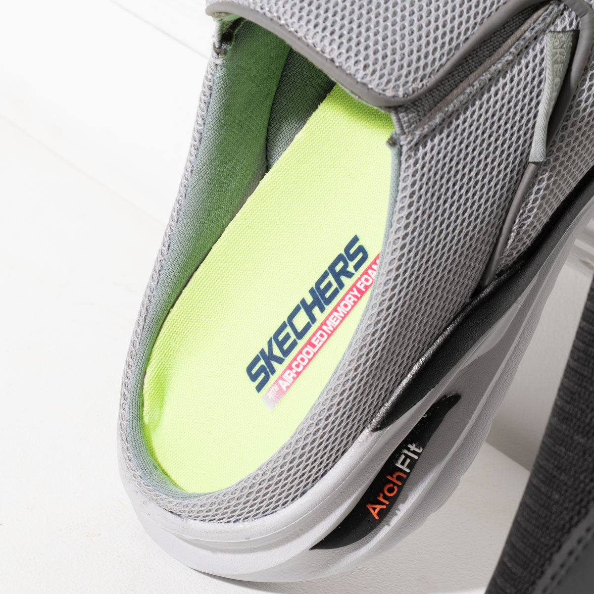 Men Skechers- Slip-On