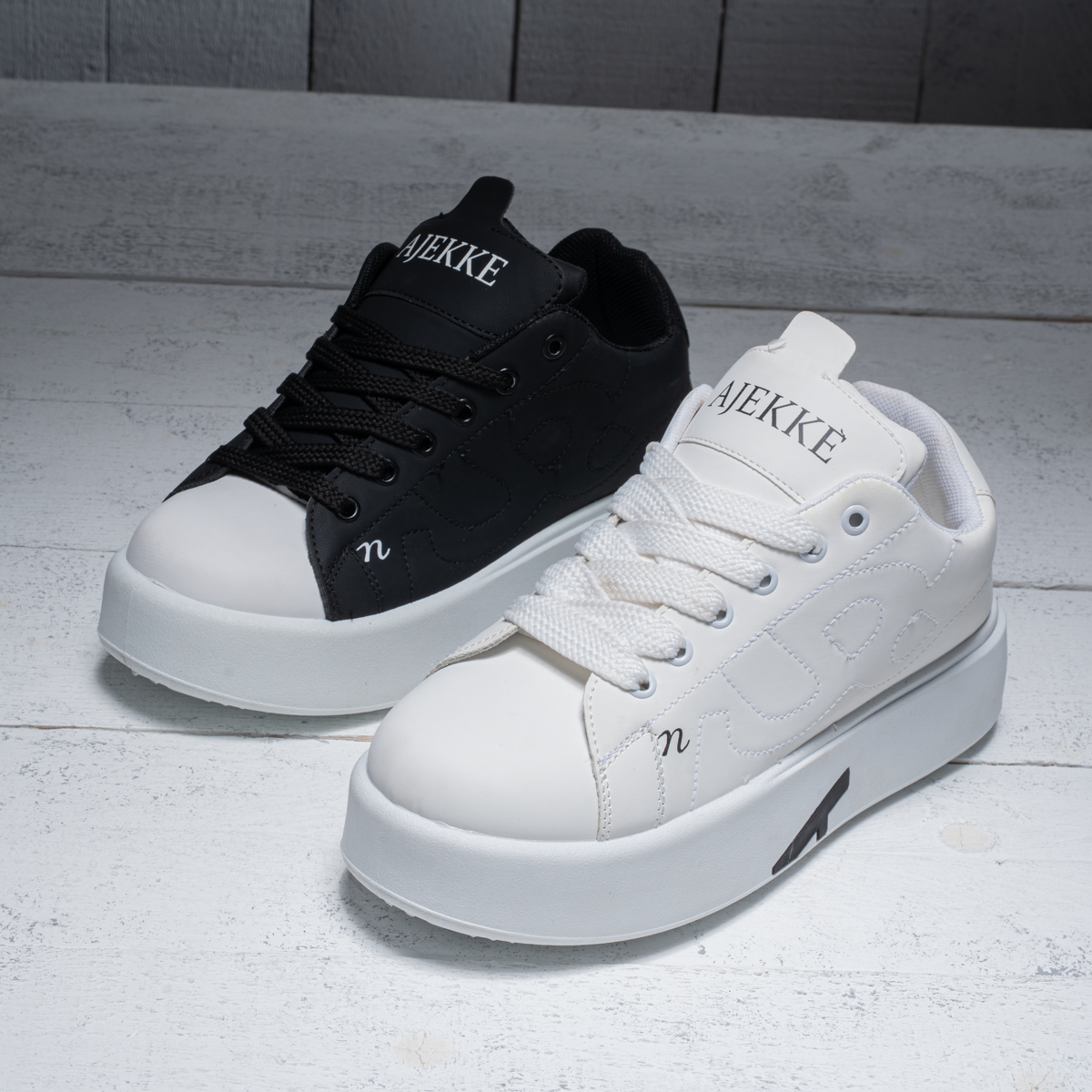 AJEKKE Sneakers – DAV3