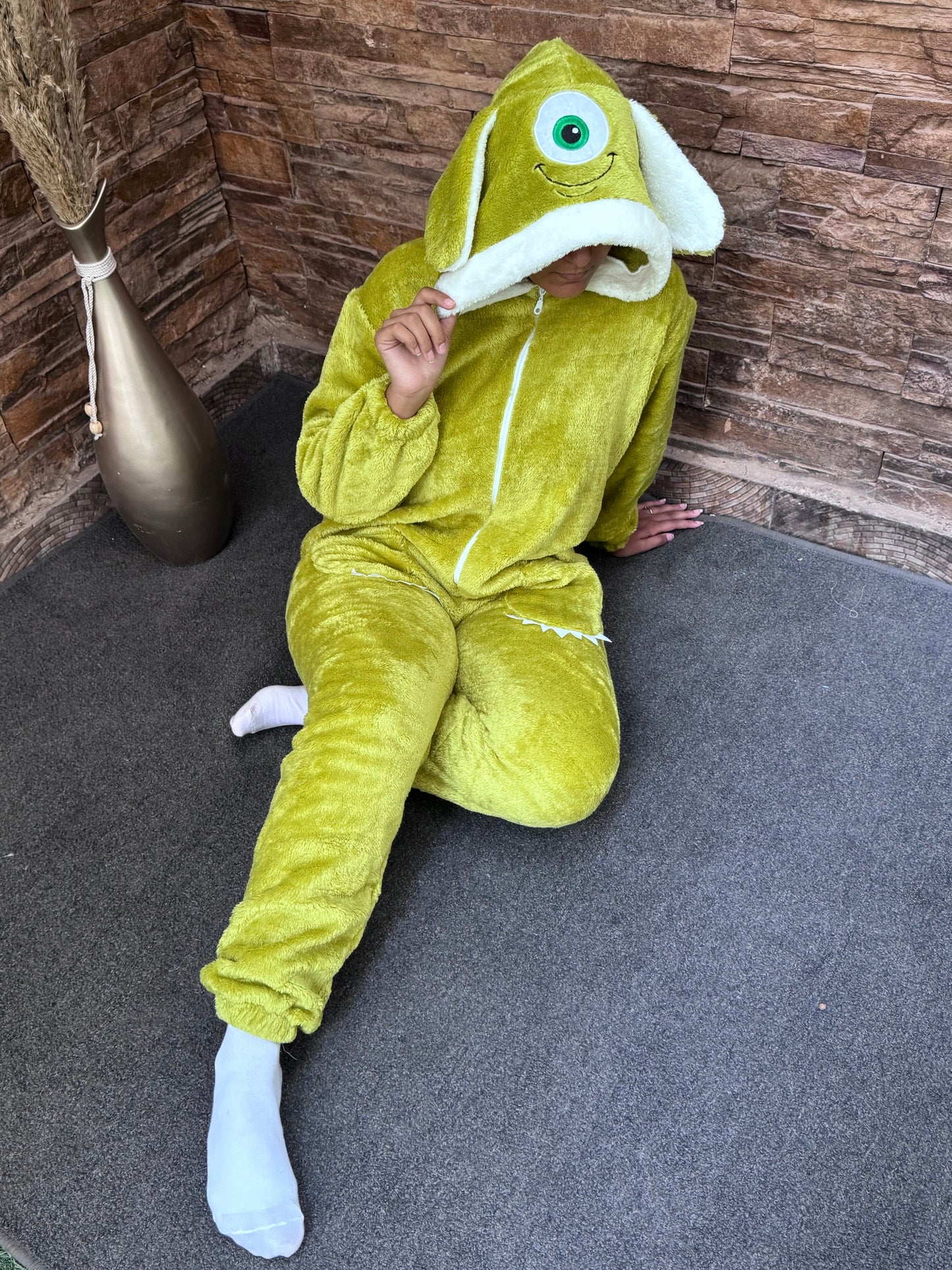 Unisex Monsters Korty