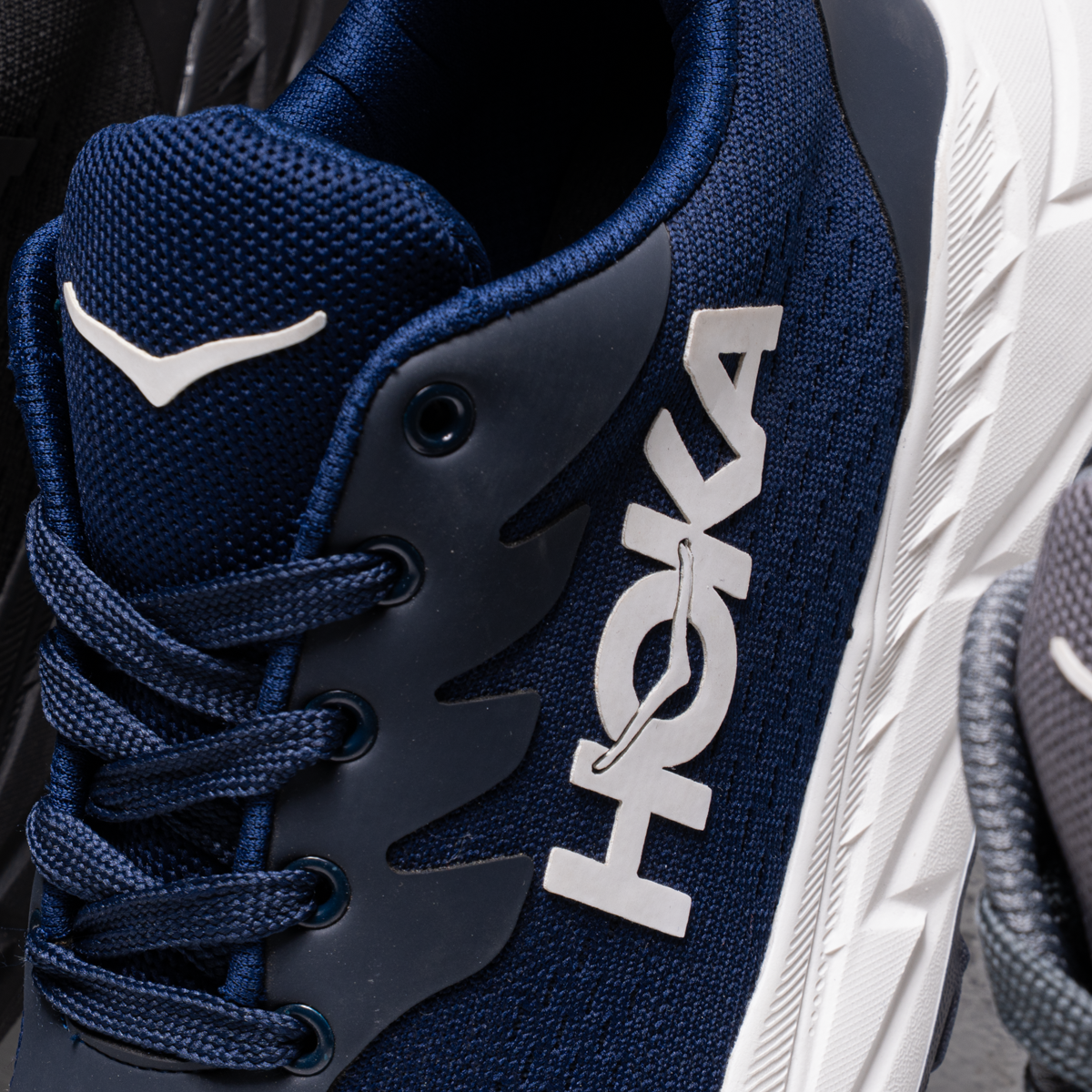 HOKA Sneakers