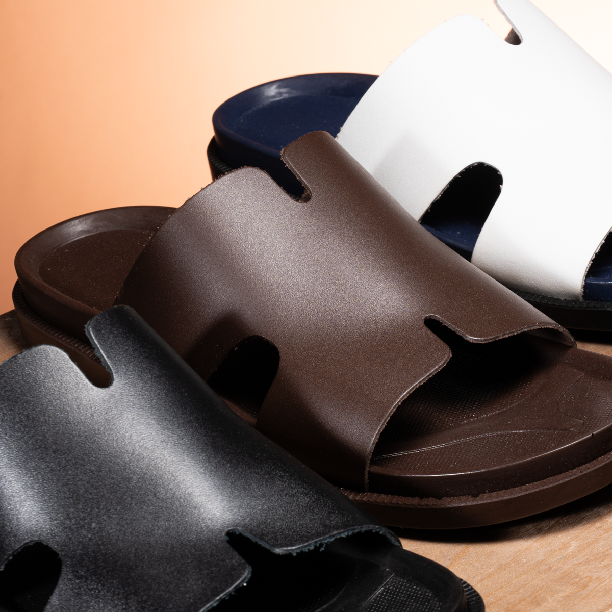 DO8 Signature Sandals