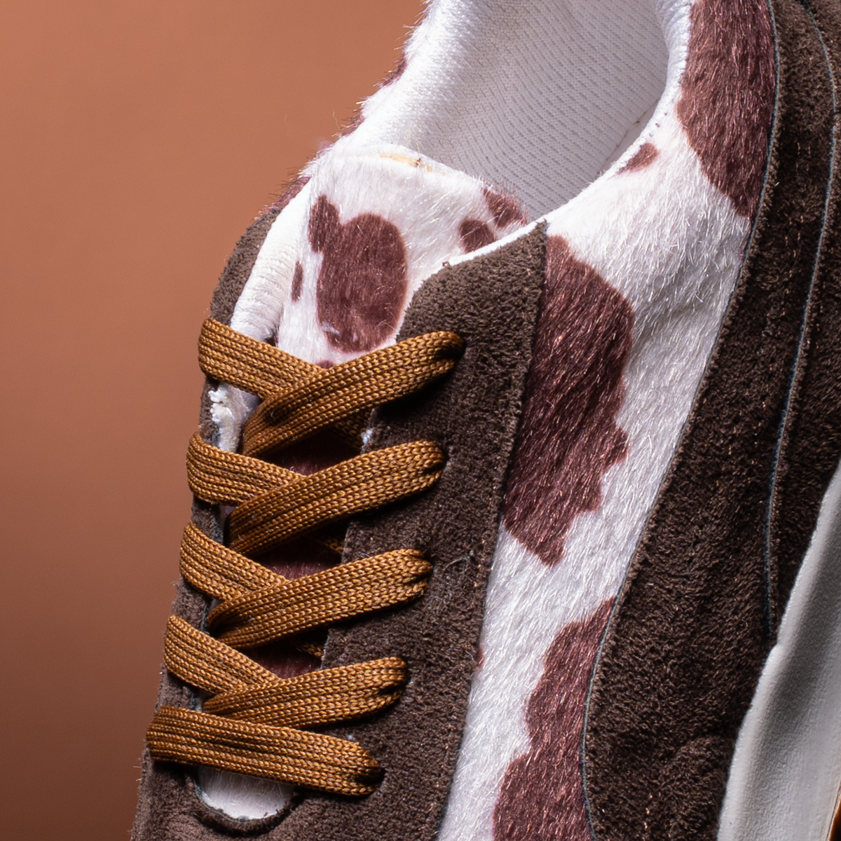 EMA2 Sneakers – Cow Pattern