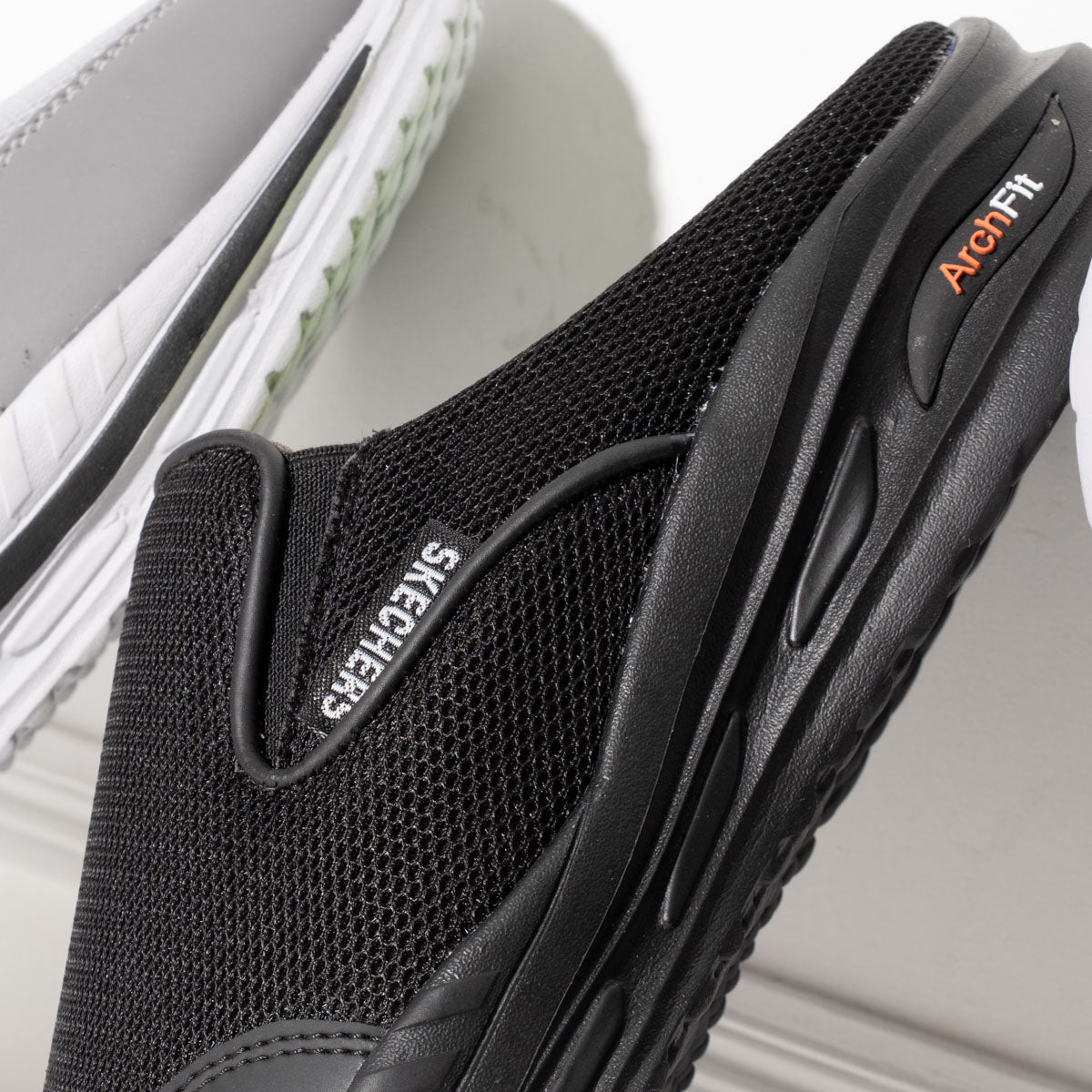 Men Skechers- Slip-On