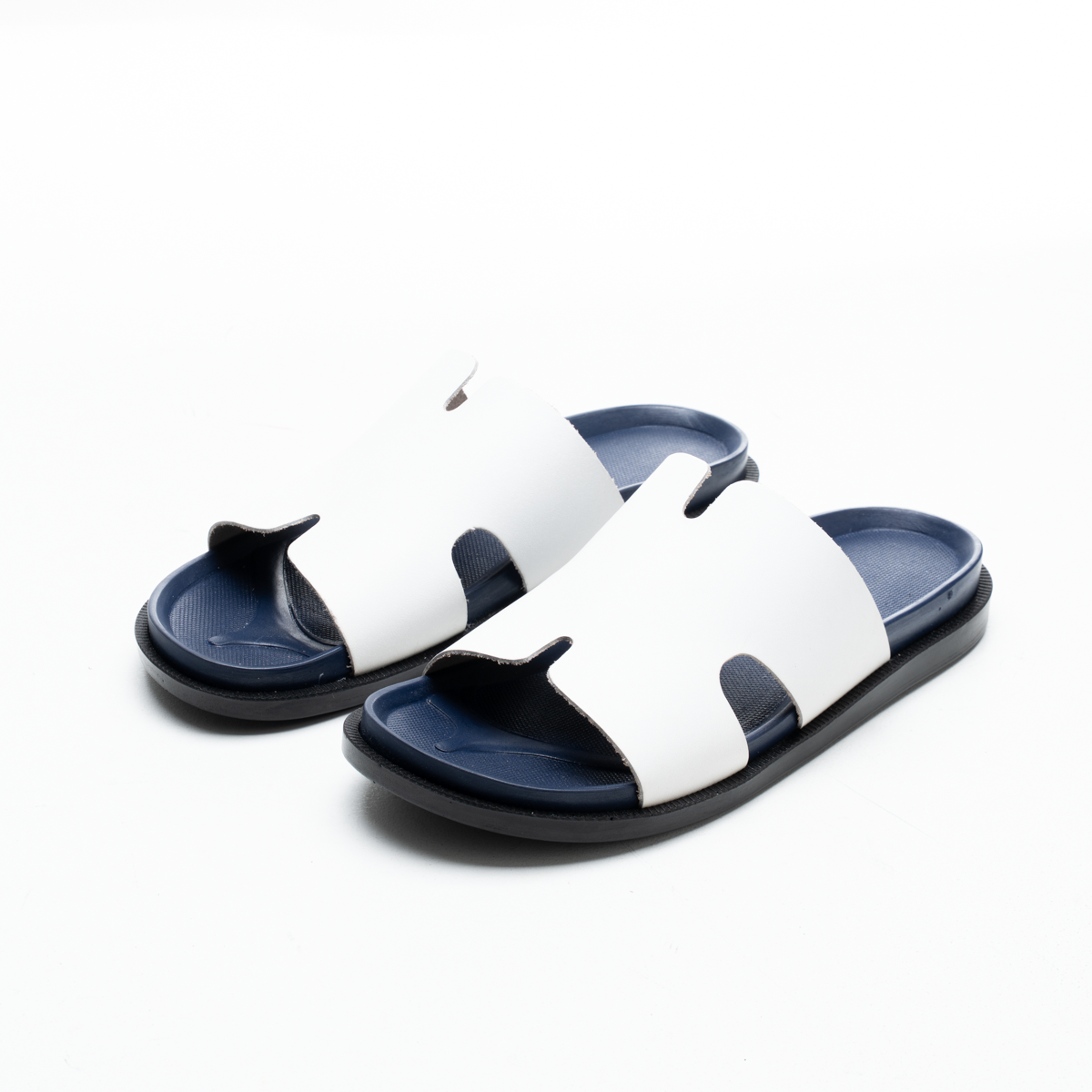 DO8 Signature Sandals