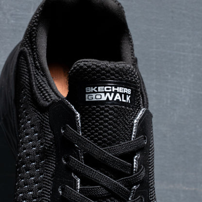 S12 Men Skechers