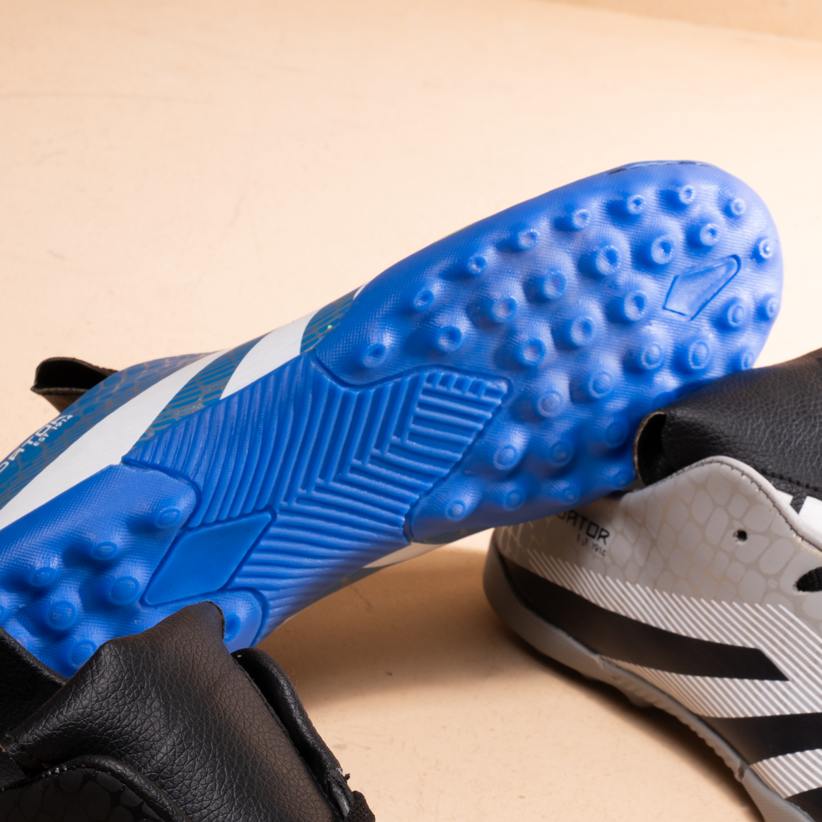AD Crocodile Turf – BL012
