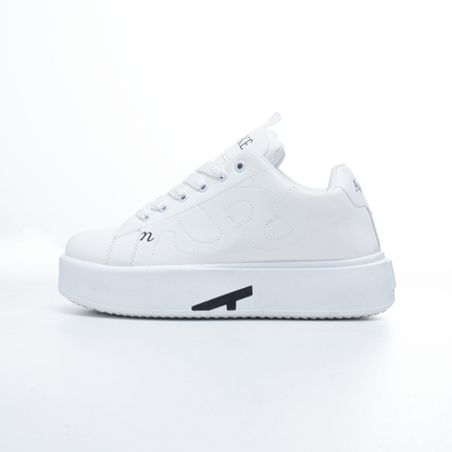 AJEKKE Sneakers – DAV3