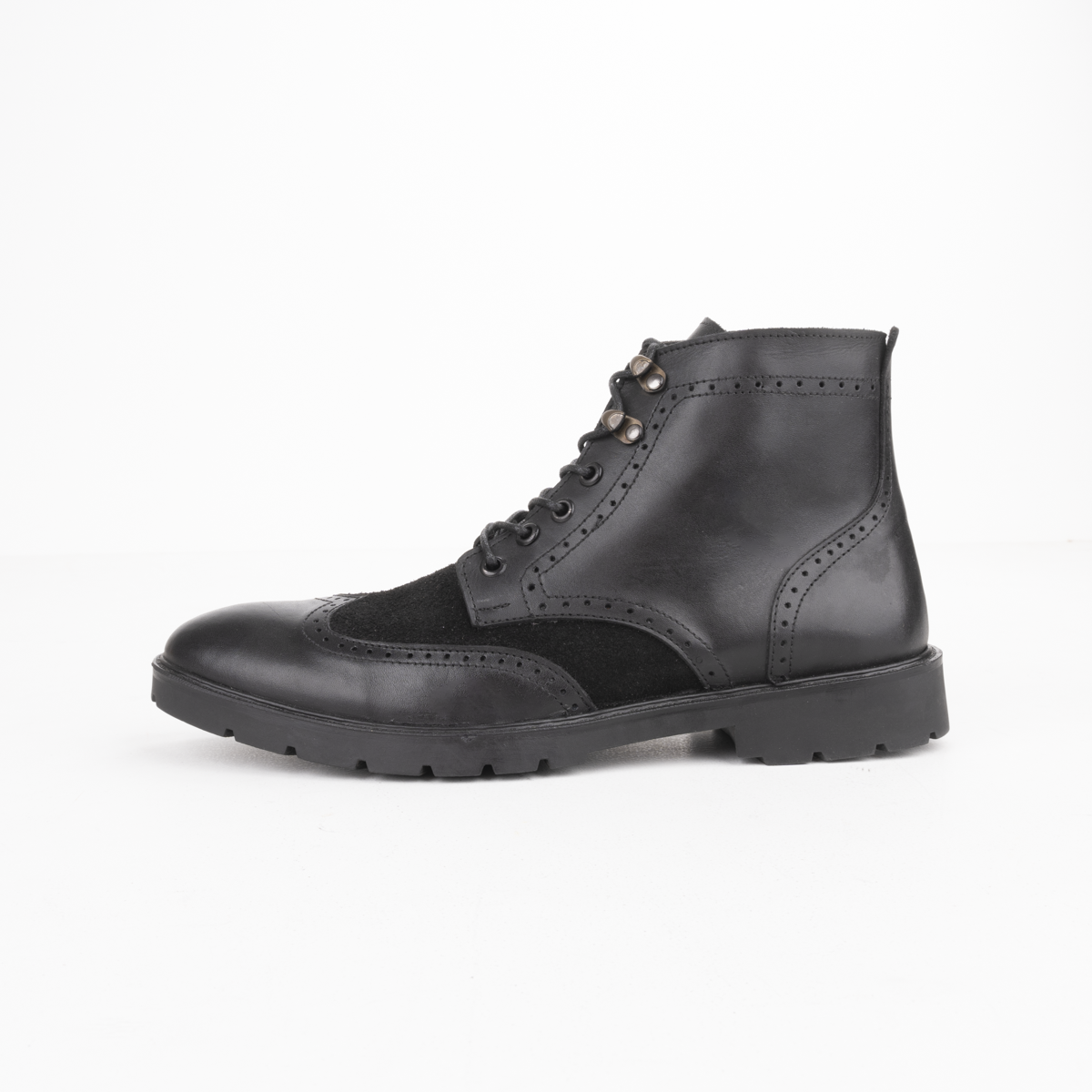 M26 Premium Leather Boots