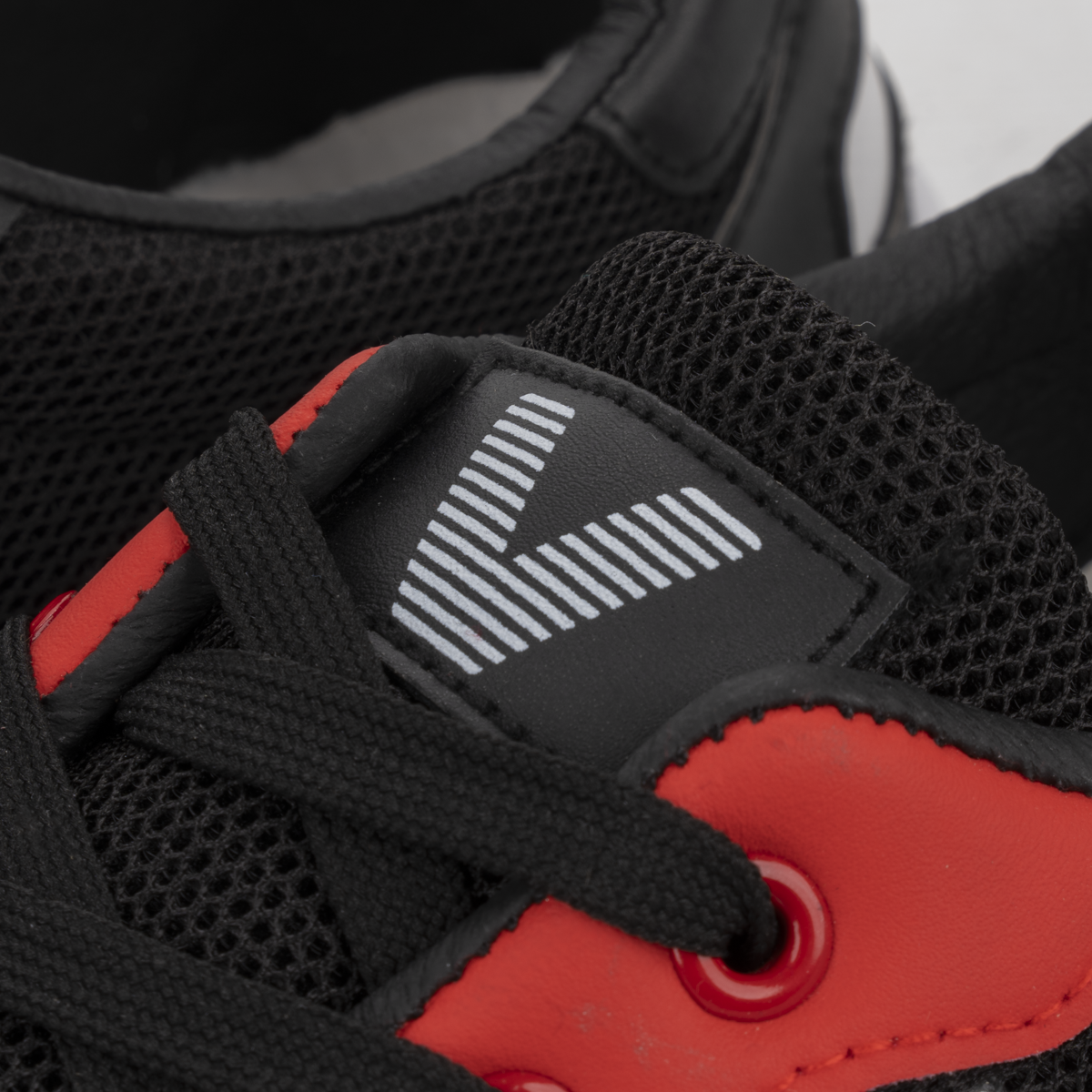 Men’s Comfort Sneakers – G002