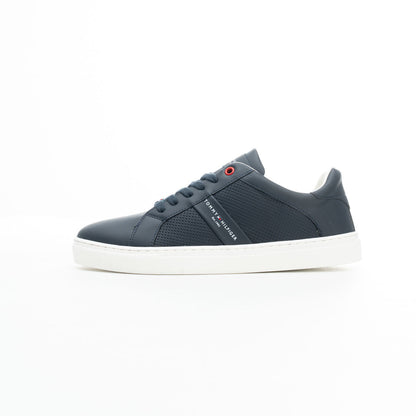 TO Sneakers V25