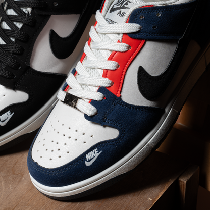 NK V2 Sneakers