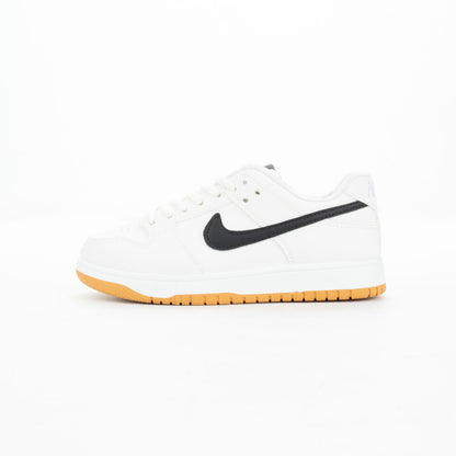 NK Women’s Sneaker